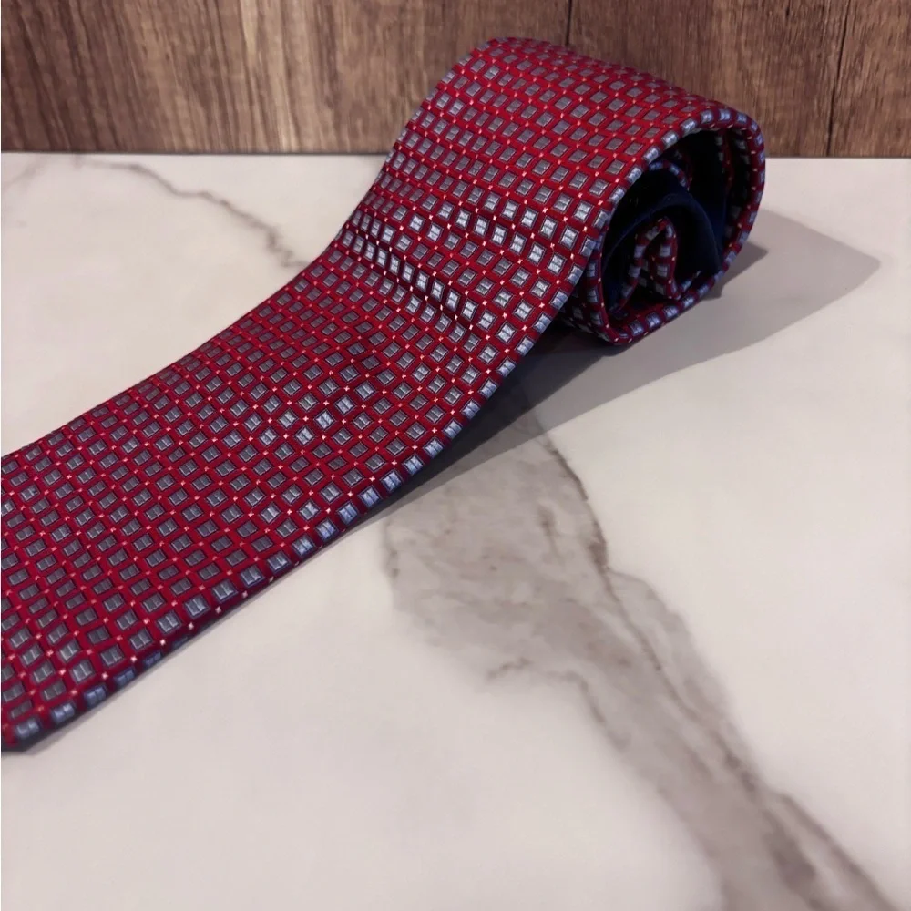 Tommy Hilfiger stylish tie